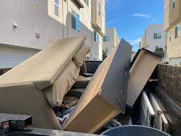 Moving Junk Removal in Long Beach: Suggestions, Techniques, and Solutions post thumbnail image